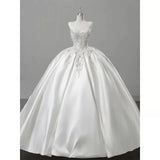 Dreamy Ball Gown Sweetheart Sleeveless White Lace Wedding Dresses With Beads HZ1024