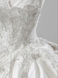 Dreamy Ball Gown Sweetheart Sleeveless White Lace Wedding Dresses With Beads HZ1024