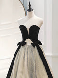 Pretty Ball Gown Strapless Tulle Layers Long Champagne Ruffles Prom Dresses Sweet 16 Dresses With Gloves HZ1024