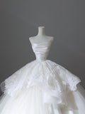 Chic Ball Gown Strapless White Sleeveless Lace Satin Wedding Dresses With Ruffles HZ1024