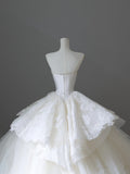 Chic Ball Gown Strapless White Sleeveless Lace Satin Wedding Dresses With Ruffles HZ1024