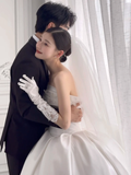 Classy Elegant Ball Gown Strapless White Satin Applique With Veil Gloves Long Wedding Dresses HZ1024