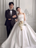 Classy Elegant Ball Gown Strapless White Satin Applique With Veil Gloves Long Wedding Dresses HZ1024