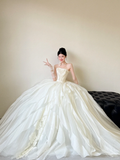 Princess Ball Gown Strapless White Satin Tulle Applique With Gloves Long Wedding Dresses HZ1024