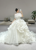 Vintage Ball Gown Strapless Tulle Pleated Long Wedding Dresses HZ1024