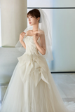 Elegant Ball Gown Strqpless Tulle With Veil Long Wedding Dresses HZ1024