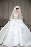 Dreamy Ball Gown Strapless Satin Applique With Veil Gloves Long Wedding Dresses HZ1024