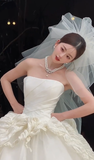 Pretty Ball Gown Strapless Satin Tulle With Veil Long Wedding Dresses HZ1024