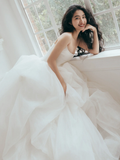 Dreamy Ball Gown Strapless Satin Tulle Long Wedding Dresses HZ1024