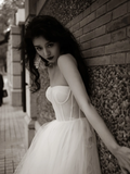 Elegant A Line Strapless Tulle Long Wedding Dresses HZ1024