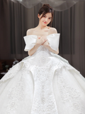 Unique Ball Gown Strapless Satin Tulle Lace Sequin Beaded With Bow Long Wedding Dresses HZ1024