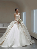 Pretty Ball Gown Strapless Satin Pleated With Veil Long Wedding Dresses HZ1024