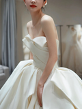 Pretty Ball Gown Strapless Satin Pleated With Veil Long Wedding Dresses HZ1024