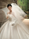 Elegant Ball Gown Strapless Satin Applique With Gloves Veil Long Wedding Dresses HZ1024