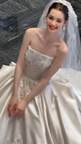 Elegant Ball Gown Strapless Satin Applique With Veil Long Wedding Dresses HZ1024